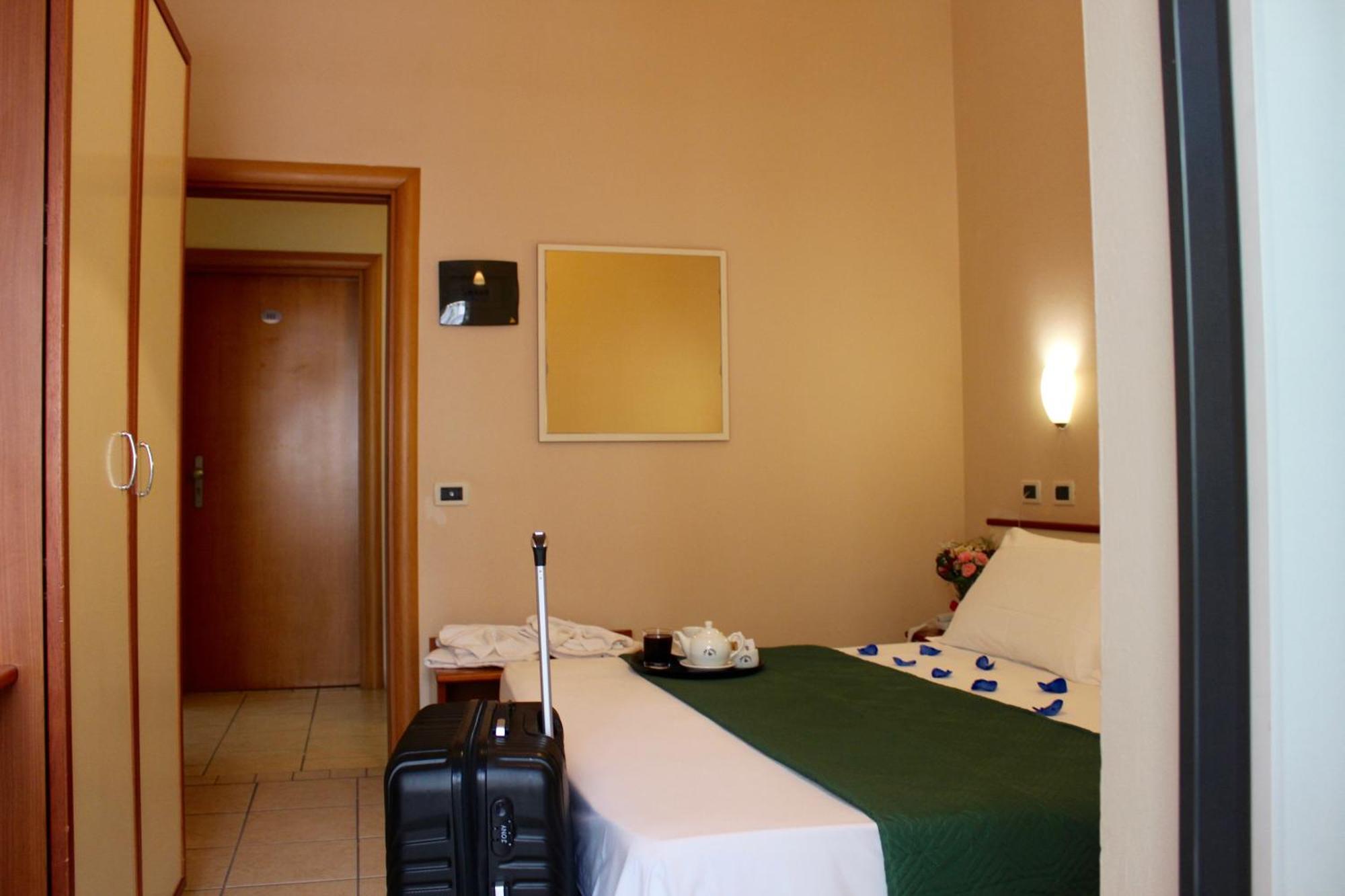 Blue Loft Hotel Cesenatico Ngoại thất bức ảnh