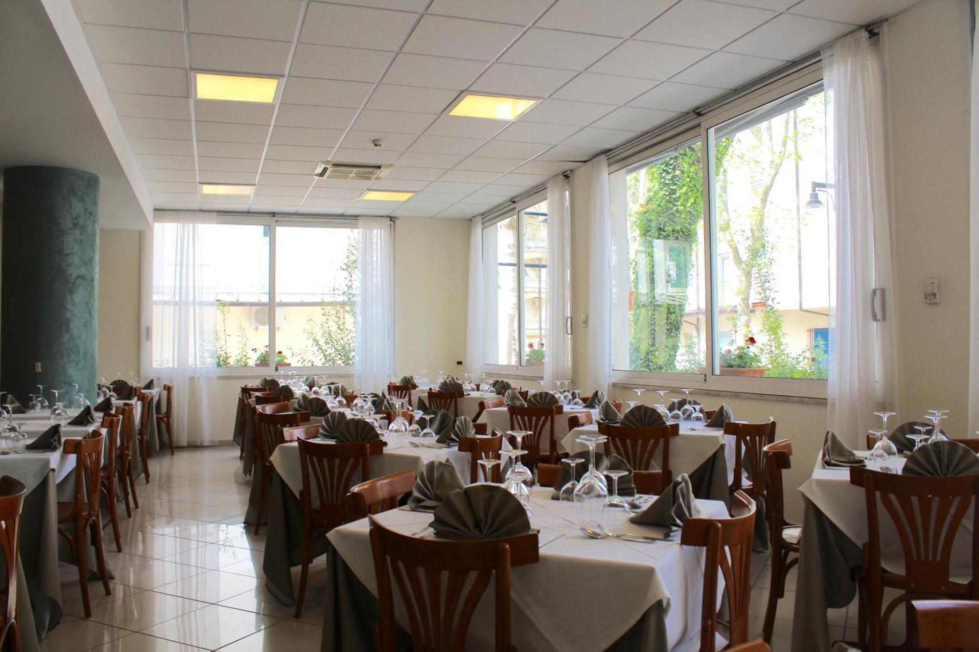 Blue Loft Hotel Cesenatico Ngoại thất bức ảnh