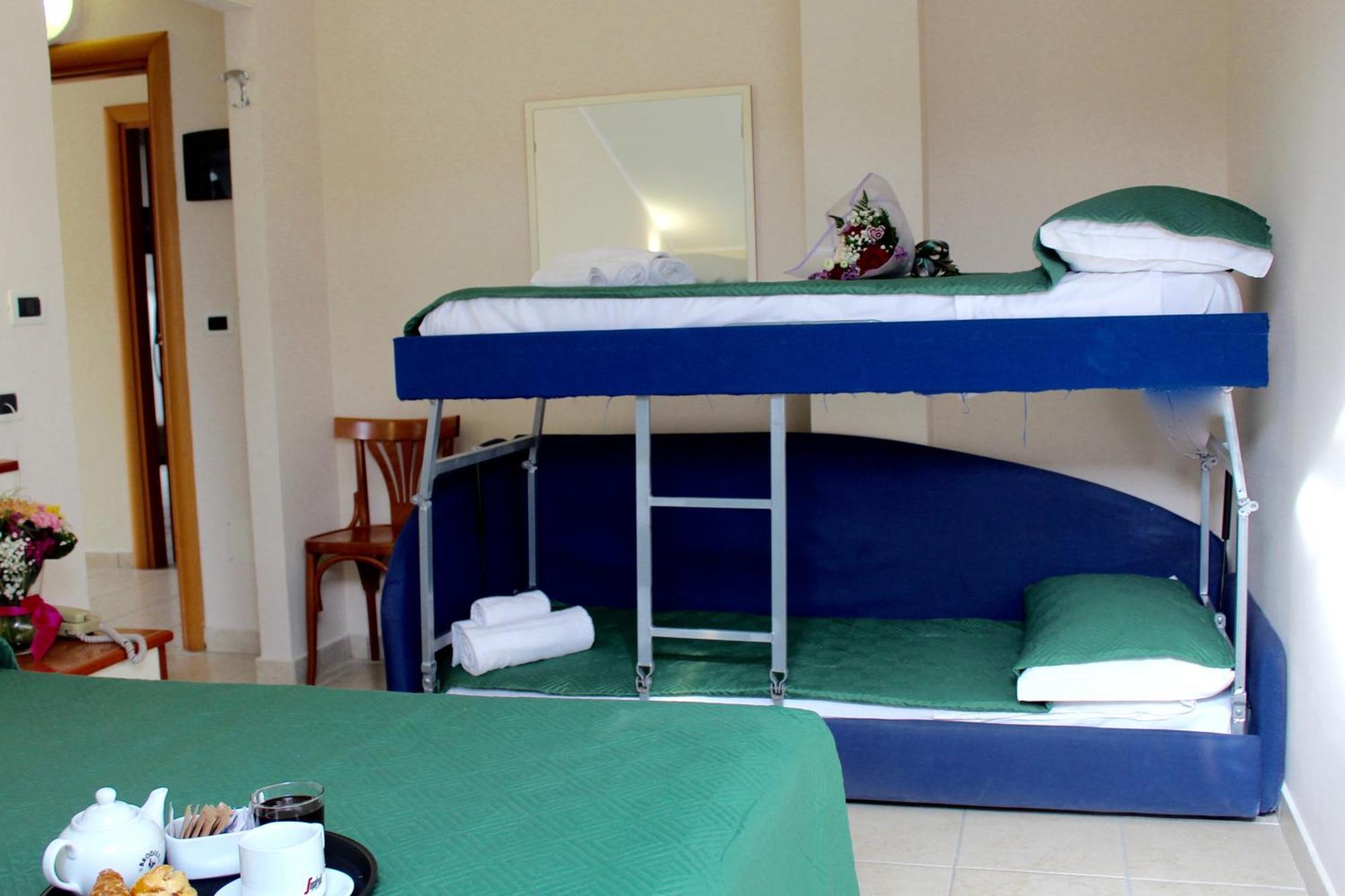 Blue Loft Hotel Cesenatico Ngoại thất bức ảnh