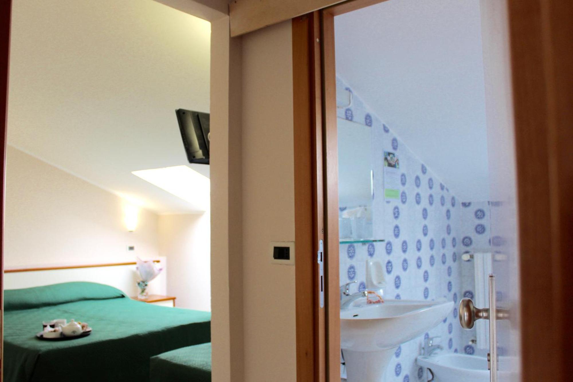 Blue Loft Hotel Cesenatico Ngoại thất bức ảnh