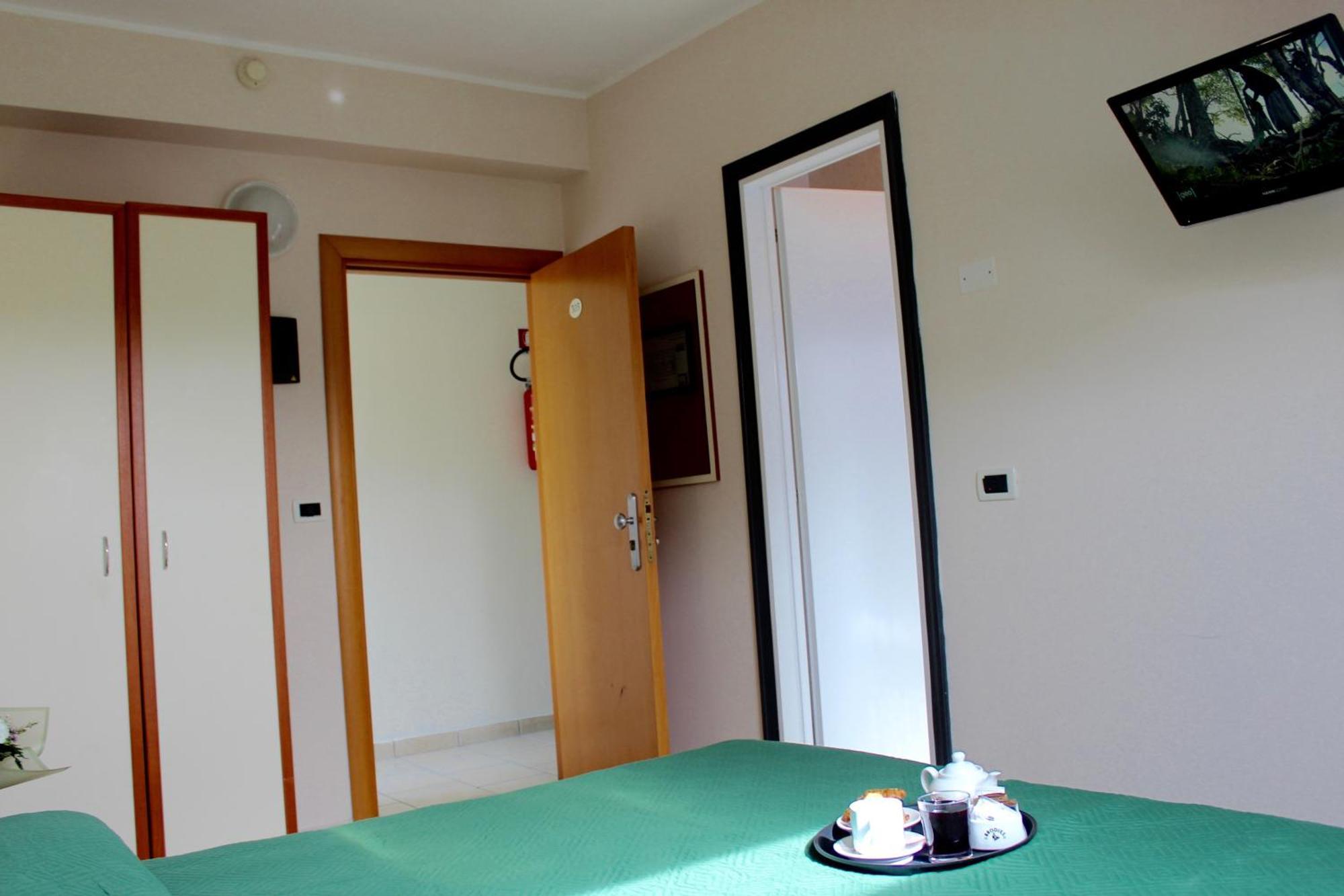 Blue Loft Hotel Cesenatico Ngoại thất bức ảnh
