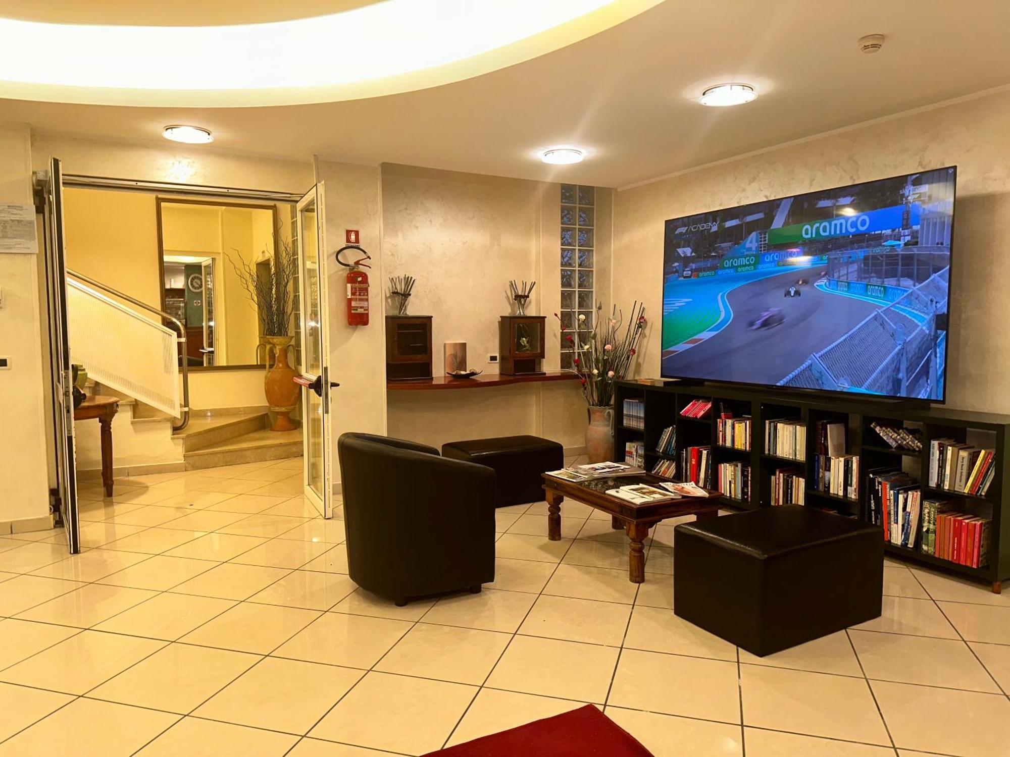 Blue Loft Hotel Cesenatico Ngoại thất bức ảnh
